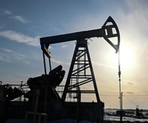Нефть опустилась ниже $100