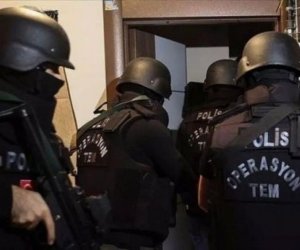 В рамках операций по борьбе с ИГИЛ в Турции задержали десятки человек