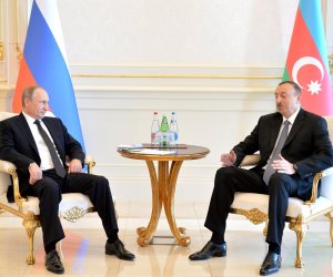 
Prezident İlham Əliyev Putinə zəng edib