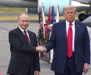 Трамп сообщил о предстоящем телефонном разговоре с Путиным