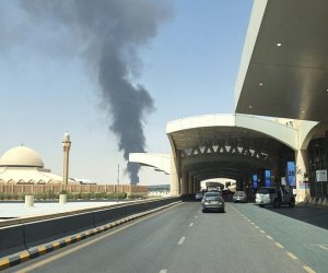 При ударах по аэропортам Саудовской Аравии погибли три человека