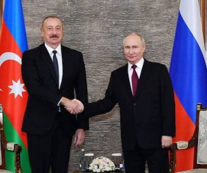 Peskov: Putin Türkmənistanda MDB sammitinin bütün iştirakçıları ilə görüşəcək