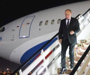 Борт Путина не мог приземлиться в Москве из-за атаки дронов - обновлено