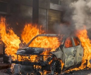 В Сумгайыте сгорел автомобиль
