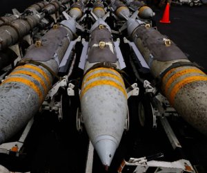 Россия начала поставки ракет Ирану -Bloomberg