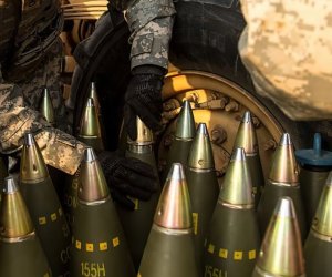 Поставки оружия в Украину продолжаются