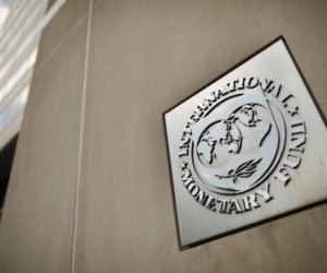МВФ понизил прогноз роста экономики Азербайджана