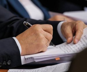 Nurullayev dövlət qulluğu sertifikatı alan şəxslər üçün yeni mexanizm təklif edib