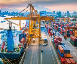 
Bakı Limanında konteyner daşımaları 30% artıb