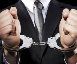 Astarada fizika müəllimi polisin qanuni tələbinə tabe olmadığı üçün həbs edilib