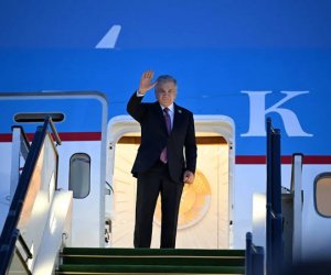 Президент Узбекистана завершил рабочий визит в Азербайджан