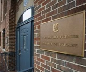 Подозрительный предмет нашли у посольства Украины в Вашингтоне: сотрудники эвакуированы