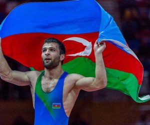 Eldəniz Əzizli beşqat dünya çempionu olub