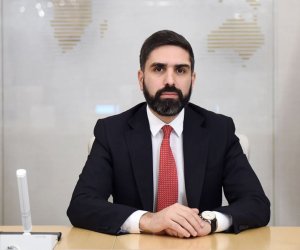 SOCAR President Rovshan Najaf Summits Mount Everest