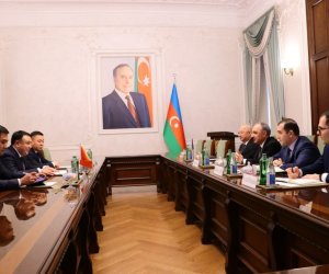 
Kamran Əliyev Qırğızıstan Baş prokurorunun birinci müavini ilə görüşüb