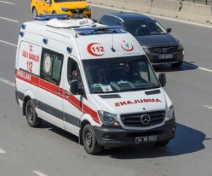 В Турции перевернулся микроавтобус с туристами, пострадали 15 человек