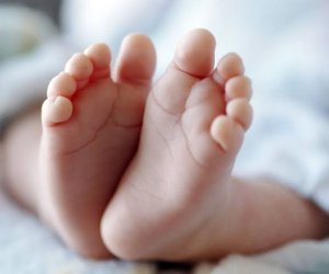 Bakıda iki yaşlı uşaq pilləkəndən yıxılaraq ölüb