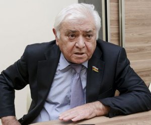 Спикер ММ жраскритиковала Агиля Аббаса из-за вопроса о предоставлении жилья в Агдаме