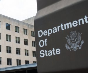 ABŞ Səudiyyə Ərəbistanındakı diplomatlarının ailə üzvlərinin bir hissəsini ölkədən çıxarır