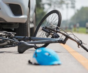Maştağada avtomobil velosipedçini vuraraq öldürüb