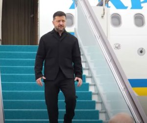 Zelenski Türkiyəyə səfər edib