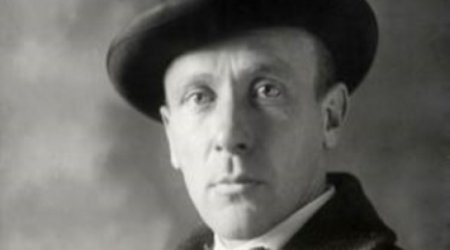 E-Kitab: Mixail Bulqakov. Siflisli Bayram (Hekayə)