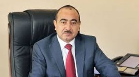 Əli Həsənov mediaya basqılardan danışdı