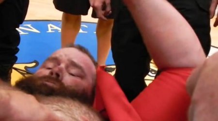 Тяжелоатлет уронил на грудь 545 фунтовую штангу - ФОТО+ВИДЕО