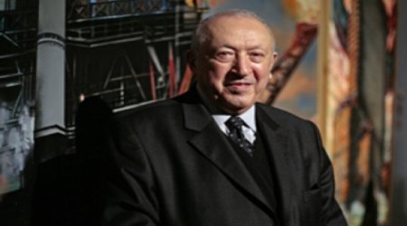 Президент Ильхам Алиев поздравил Таира Салахова с 85-летним юбилеем