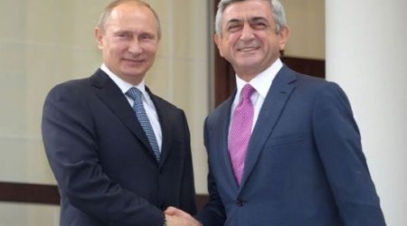 Rusiya Ermənistana silahı su qiymətinə satacaq