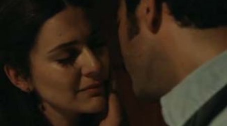 Поцелуй, побивший рекорды просмотра -ВИДЕО