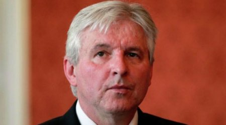 Baş nazir üzr istədi