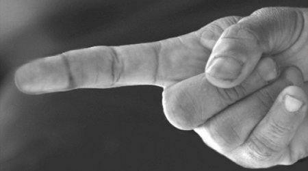 Prezident mədəniyyət nazirini qovdu