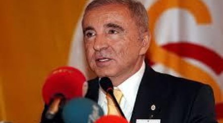 "Qalatasaray" iki yeni futbolçusunun adını rəsmən açıqladı
