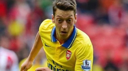 Məsut Özil 3-cü dəfə ən yaxşı futbolçu oldu