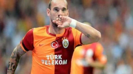 Sneyder "Qalatasaray"ın kapitanı oldu