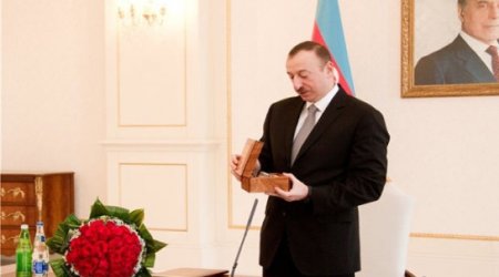 Ильхам Алиев отказался носить часы от ANS