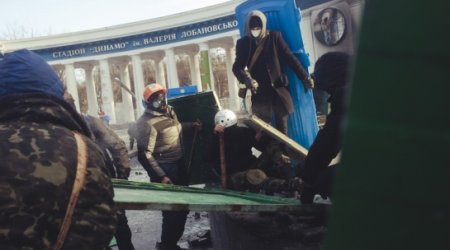 Kiyev maydanında ilk ölü: Qarşıdurmalar səngimir