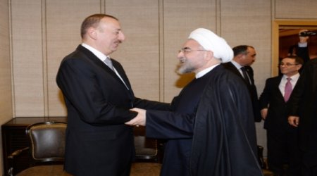İlham Əliyev İran prezidenti ilə görüşüb