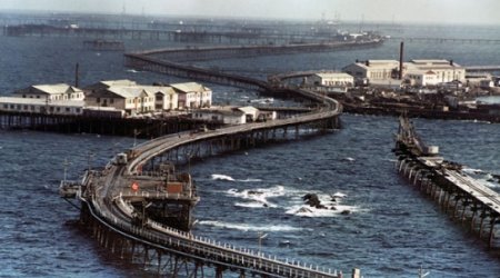 На «Нефтяных камнях» в эксплуатацию сдана новая скважина
