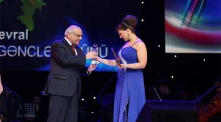 Gənc aktrisa mükafata layiq görüldü