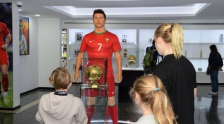 «Золотой мяч»  Роналду выставлен в музее