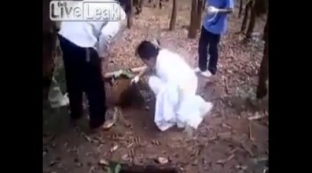 Похороненный заживо ребенок выжил -ВИДЕО