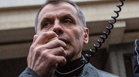 Krımın yeni baş naziri Rusiya prezidentindən kömək istəyib