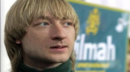 Евгений Плющенко лёг на операцию