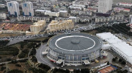 İlham Əliyev təmir və yenidənqurma işlərinin layihəsi ilə tanış olub - FOTOLAR