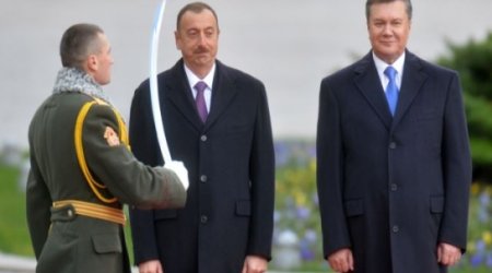 Viktor Yanukoviçi pərt edən hadisələr - VİDEO