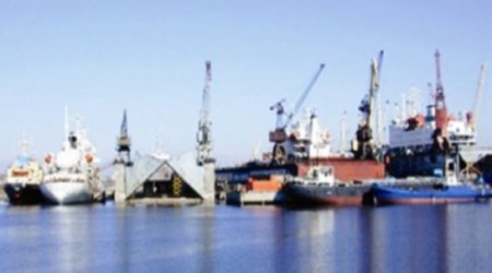 Gəmi təmiri zavodunda qəza - 2 fəhlə öldü