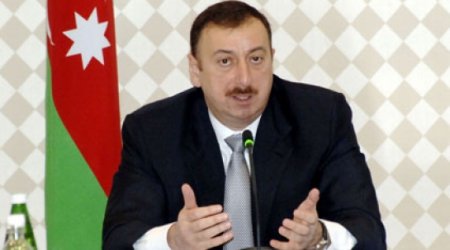 İlham Əliyev ordudan danışdı