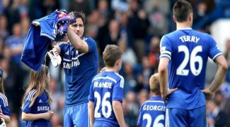 Chelsea to wait on England duo's future